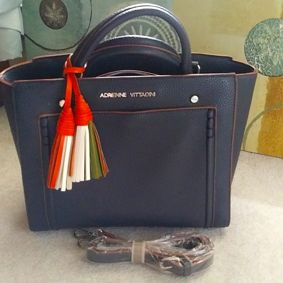 Adrienne Vittadini Handbags - Adrienne Vittadini Tote